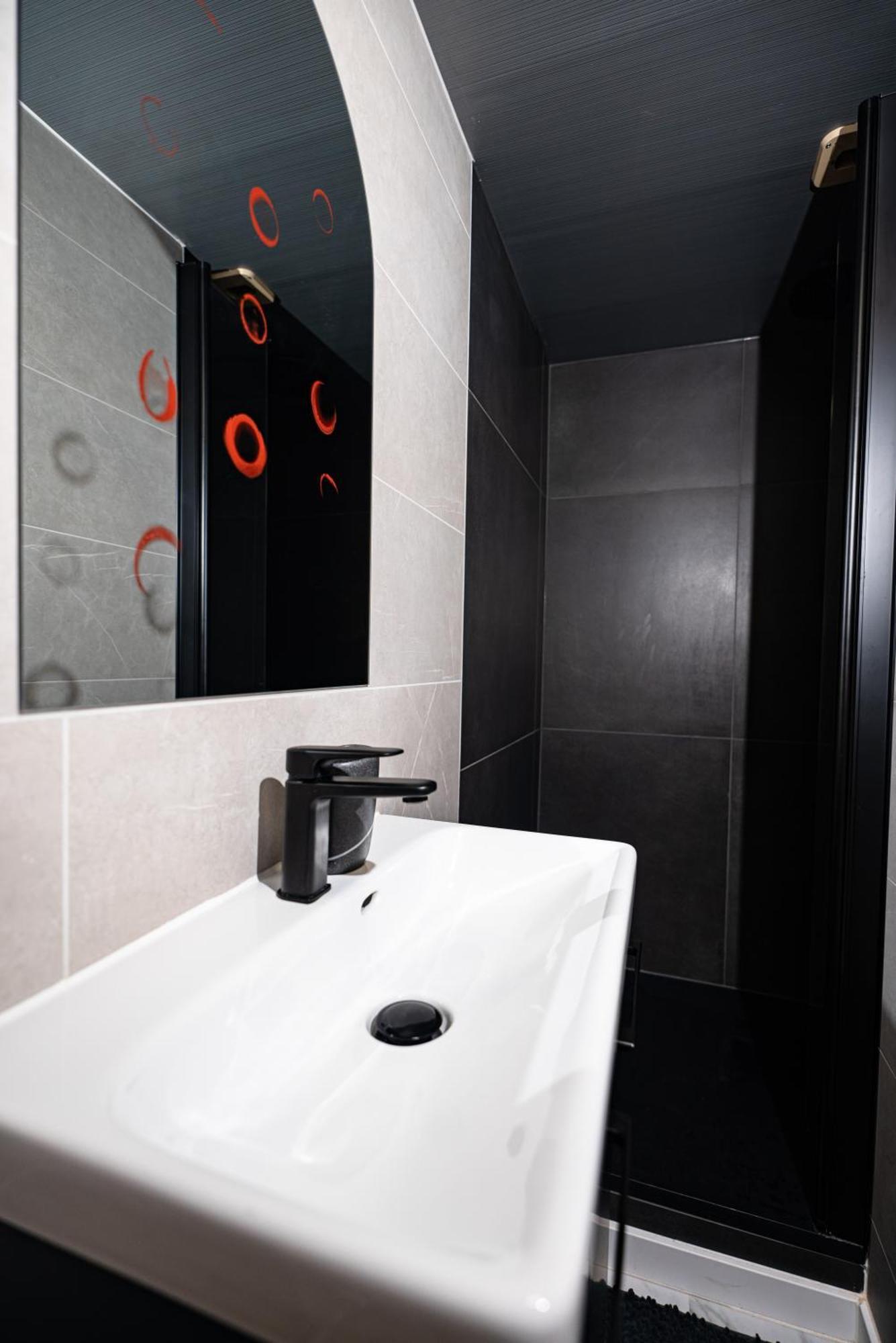Moderne T2 Centre Sauna Wifi Home Office Netflix Strasbourg Eksteriør bilde